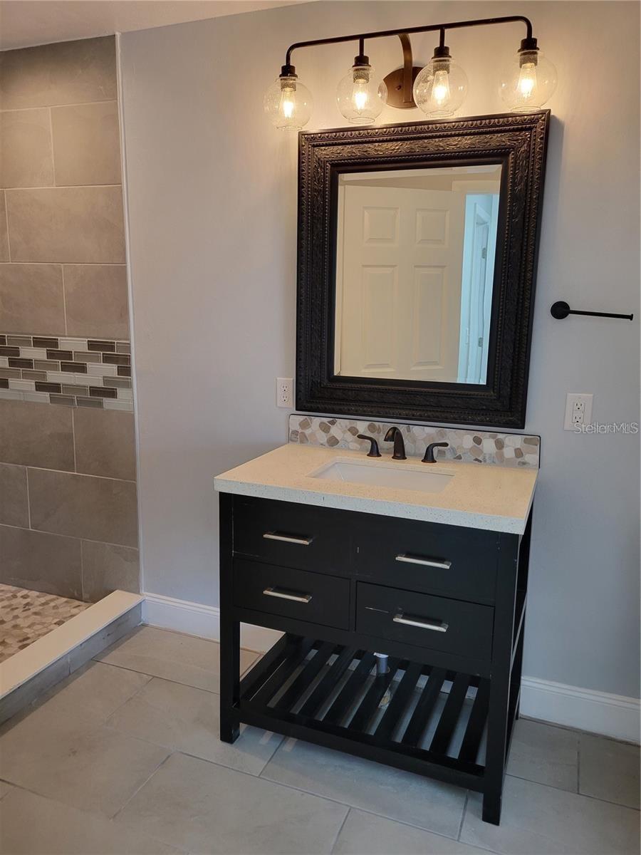 807 MCLAIN CT, TAVARES, FL, 32778