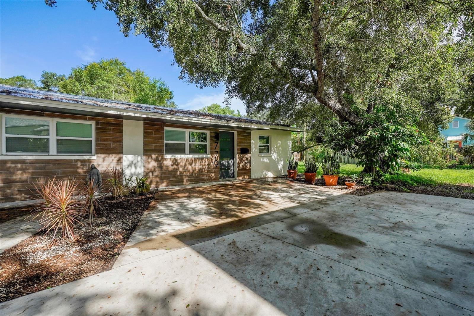 779 12TH AVE N, ST PETERSBURG, FL, 33704