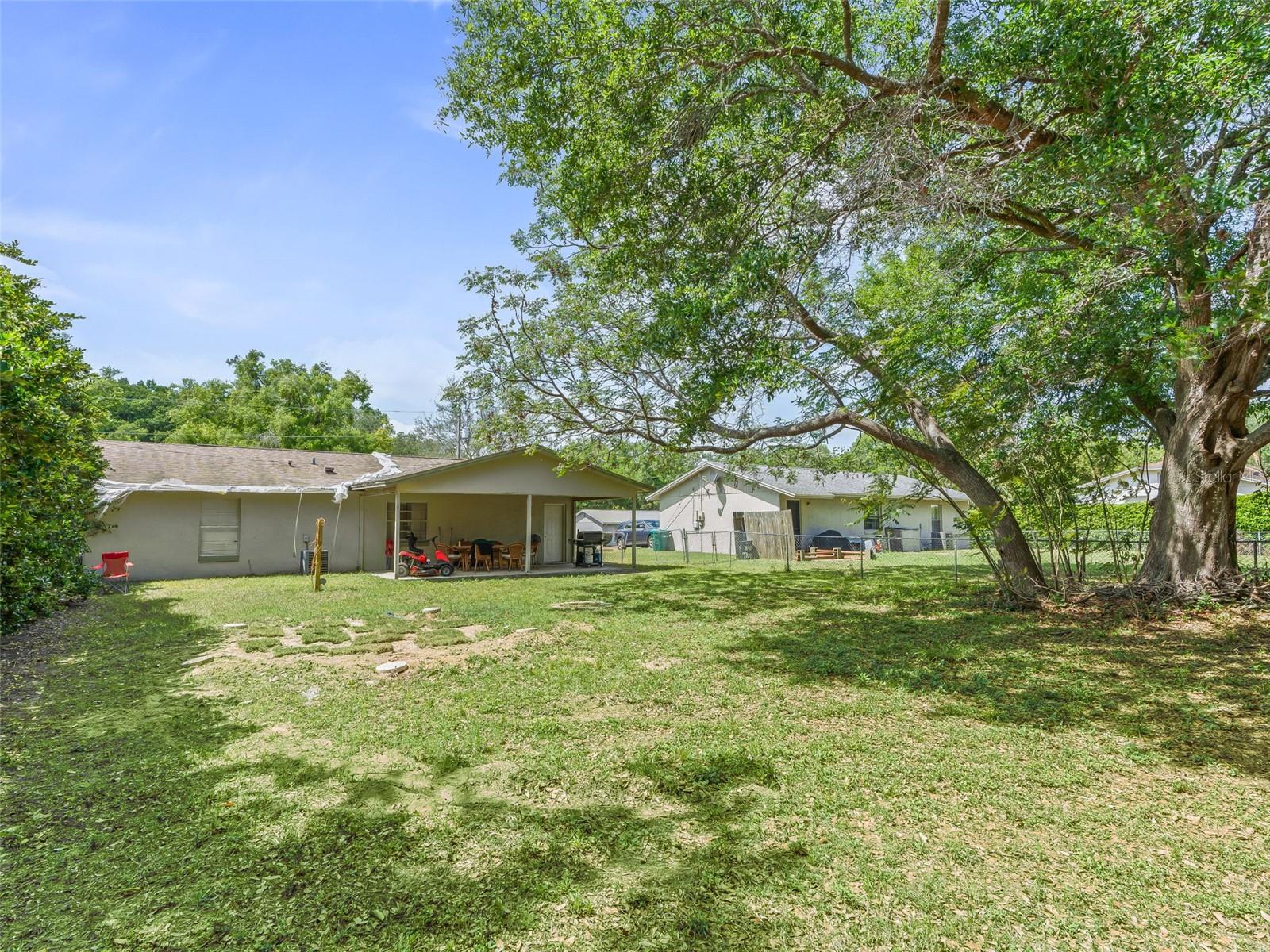 911 JACARANDA DR, LADY LAKE, FL, 32159