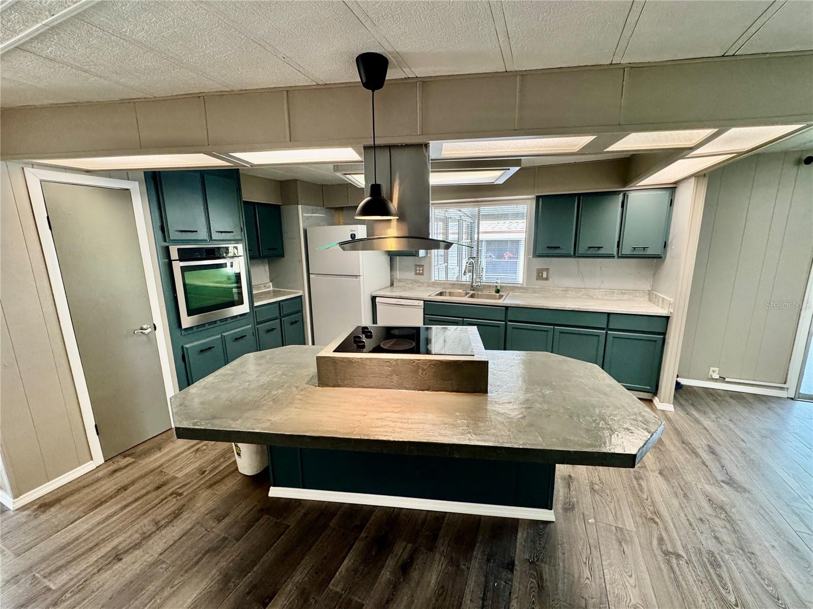 8066 HIGHPOINT BLVD, BROOKSVILLE, FL, 34613