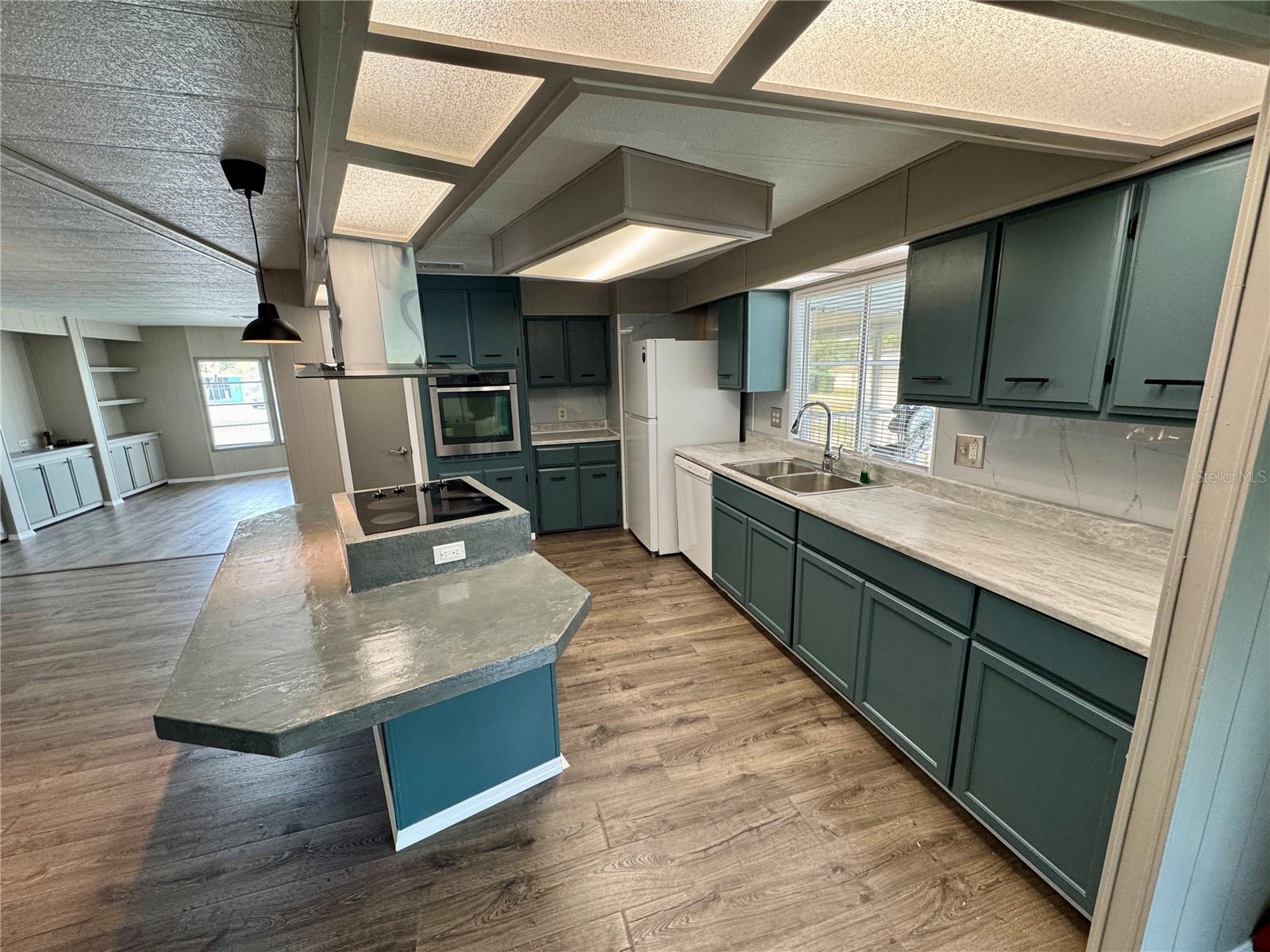 8066 HIGHPOINT BLVD, BROOKSVILLE, FL, 34613