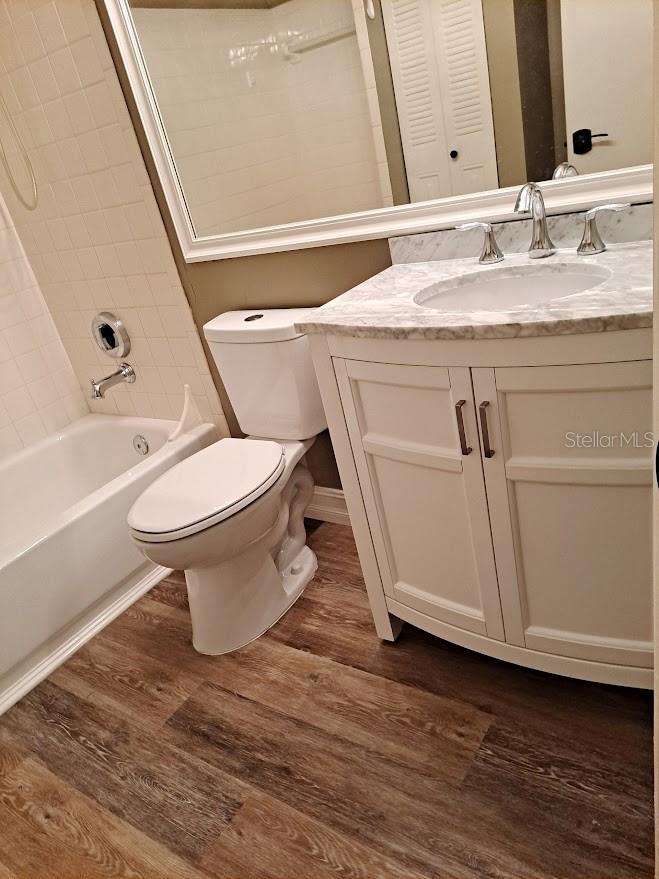 4037 CROCKERS LAKE BLVD #25, SARASOTA, FL, 34238