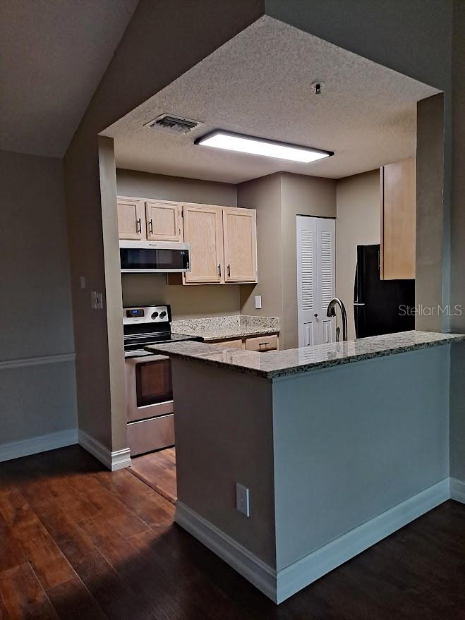 4037 CROCKERS LAKE BLVD #25, SARASOTA, FL, 34238