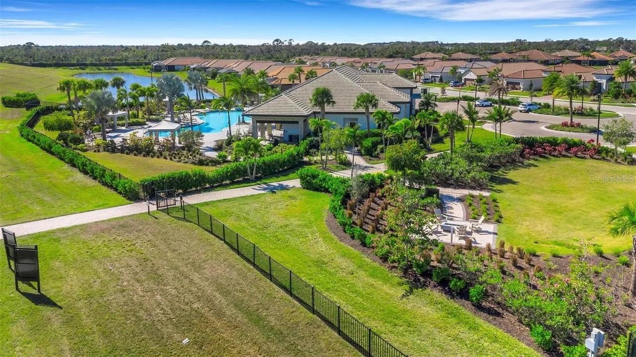 6111 MESA GLEN, BRADENTON, FL, 34203