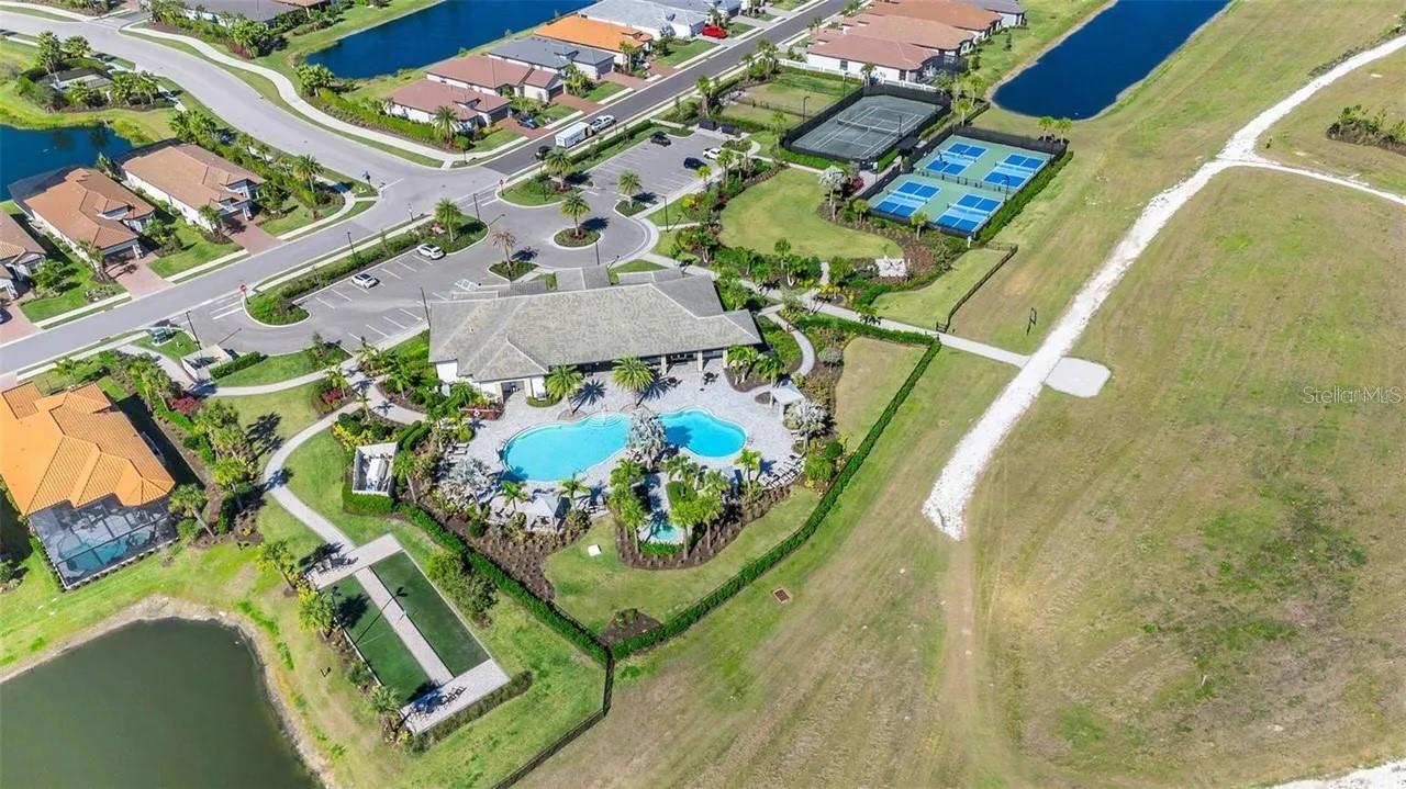 6111 MESA GLEN, BRADENTON, FL, 34203