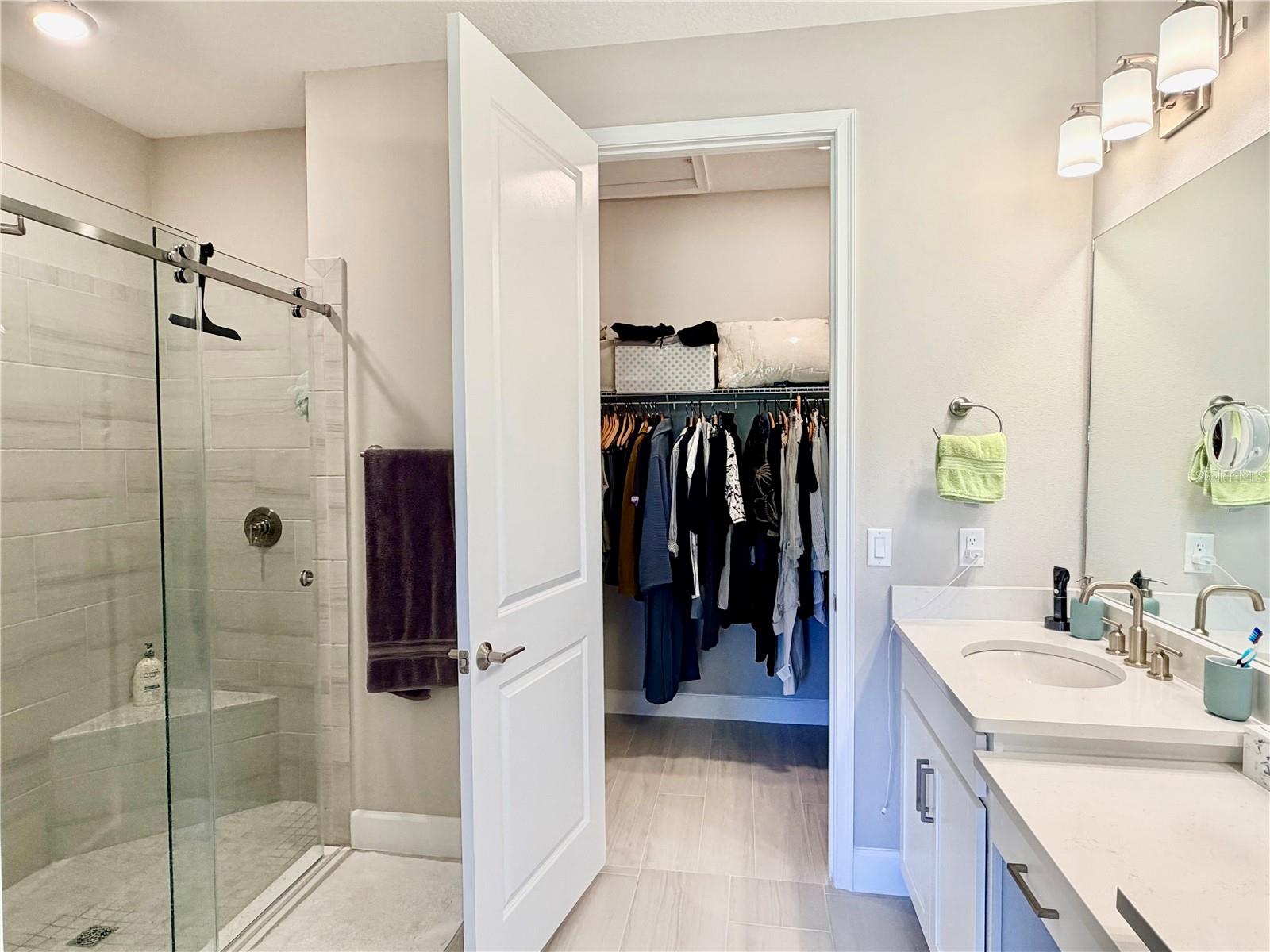6111 MESA GLEN, BRADENTON, FL, 34203