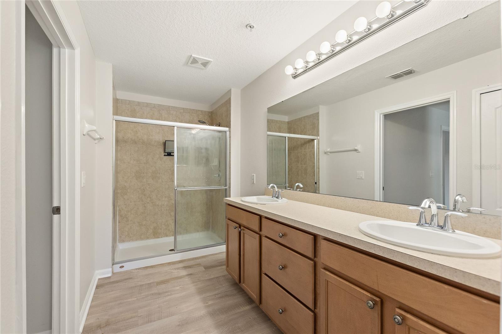 1220 PRIORY CIR, WINTER GARDEN, FL, 34787