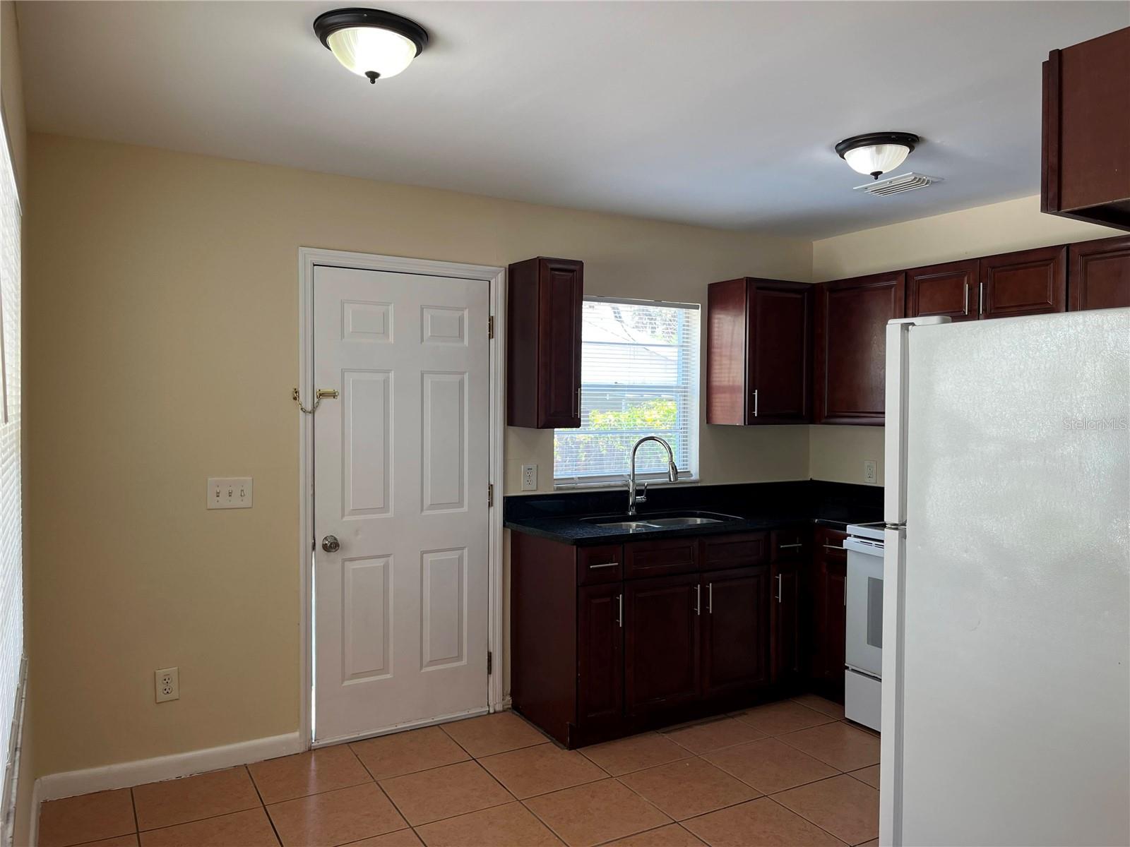 300 ORANGE AVE #B, LONGWOOD, FL, 32750
