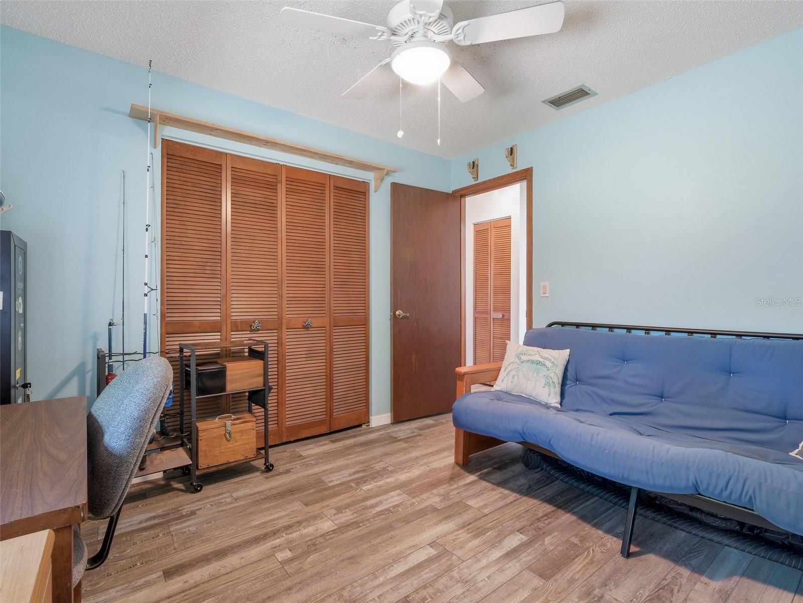 1915 KUMQUAT DR, EDGEWATER, FL, 32141