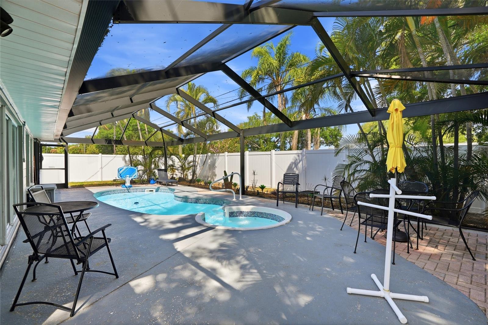 10943 90TH AVE, SEMINOLE, FL, 33772