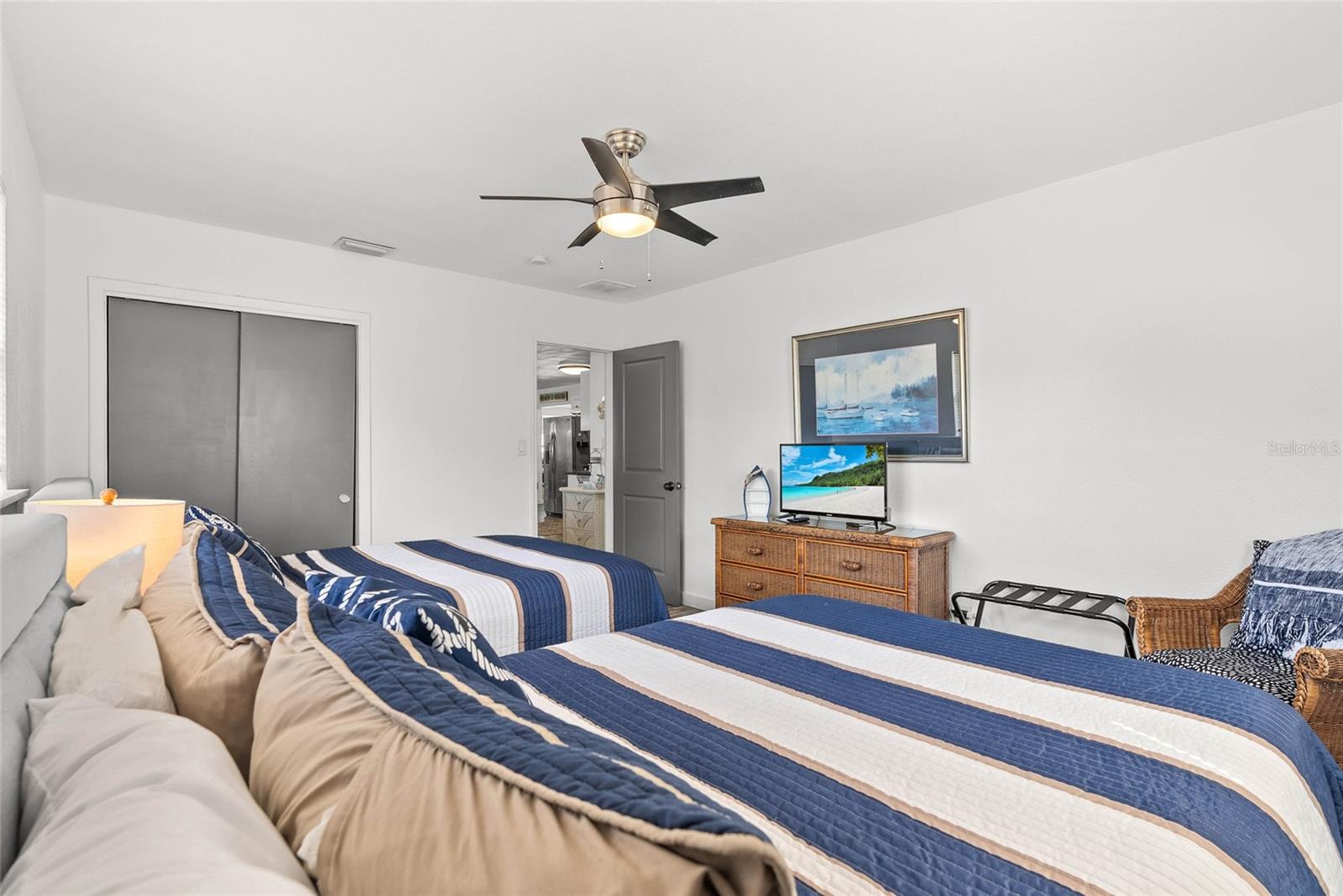 10943 90TH AVE, SEMINOLE, FL, 33772
