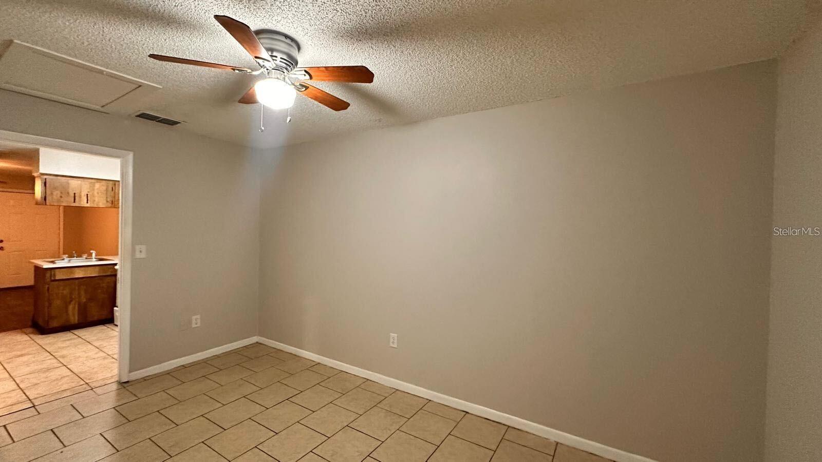 979 BERKLEY RD #4, AUBURNDALE, FL, 33823