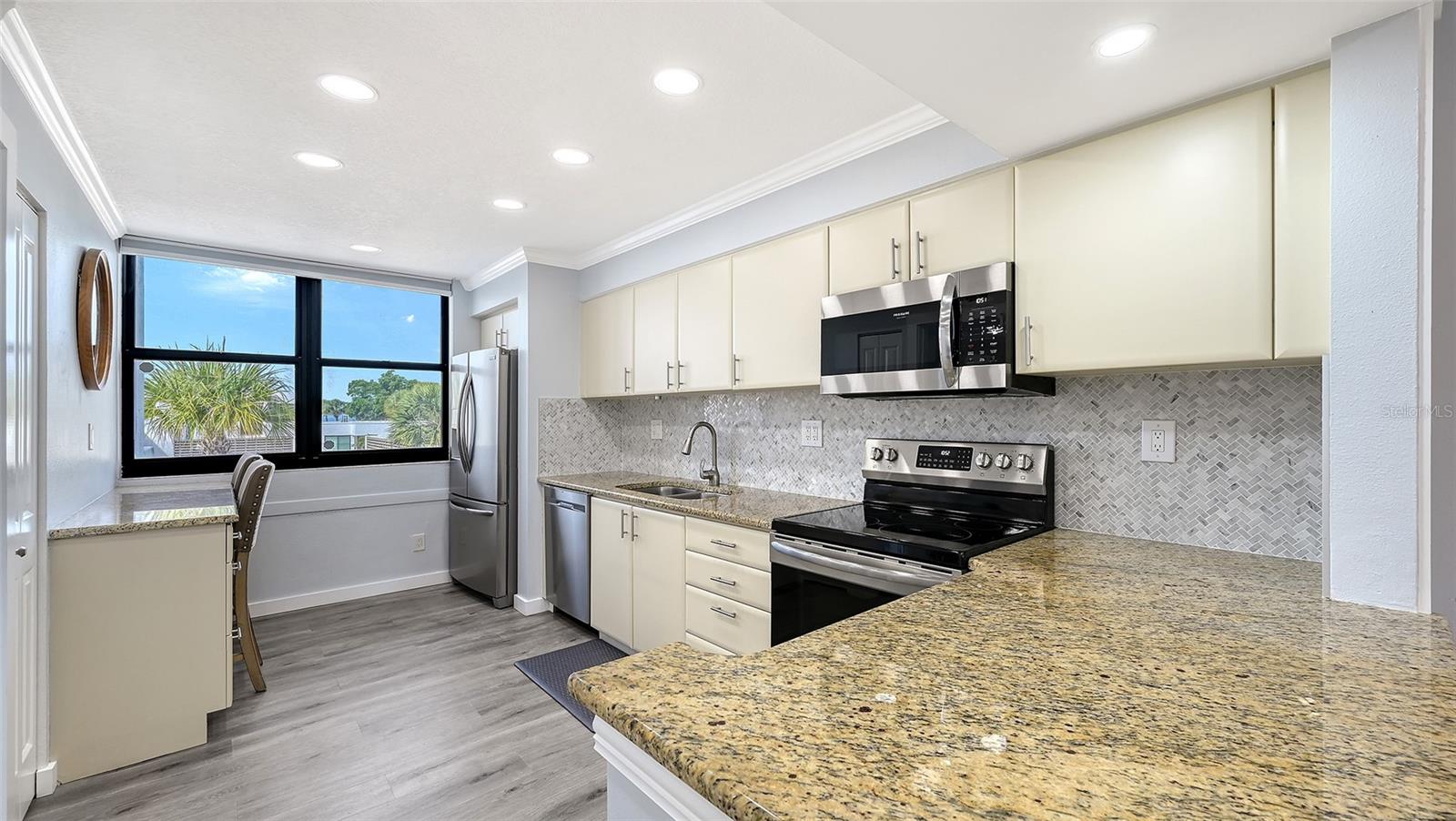 706 BAYPORT WAY #706, LONGBOAT KEY, FL, 34228