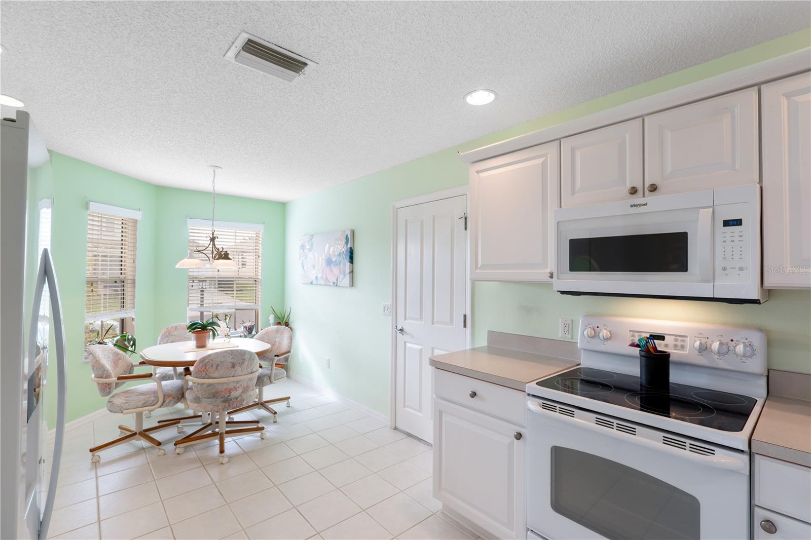 403 MCLEOD LN, THE VILLAGES, FL, 32162