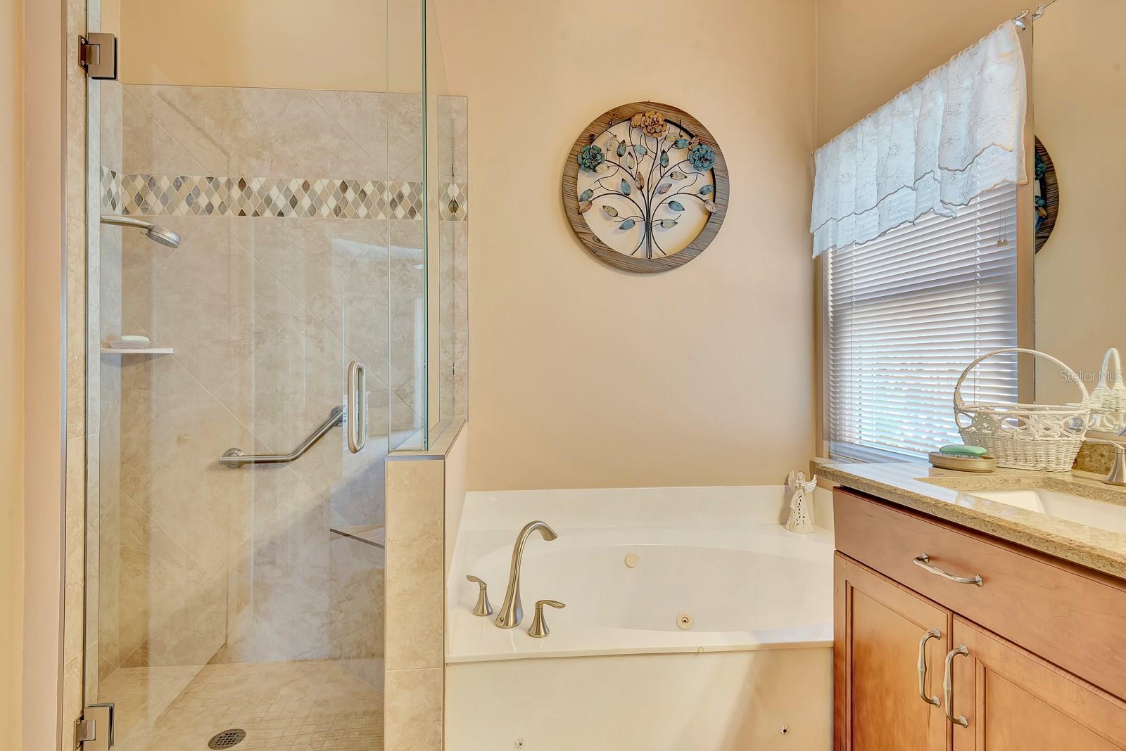 6835 WINSLOW ST, SARASOTA, FL, 34243