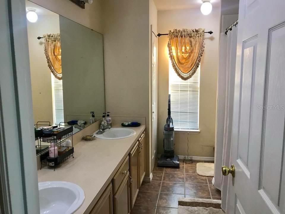 1142 LAKE BISCAYNE WAY, ORLANDO, FL, 32824