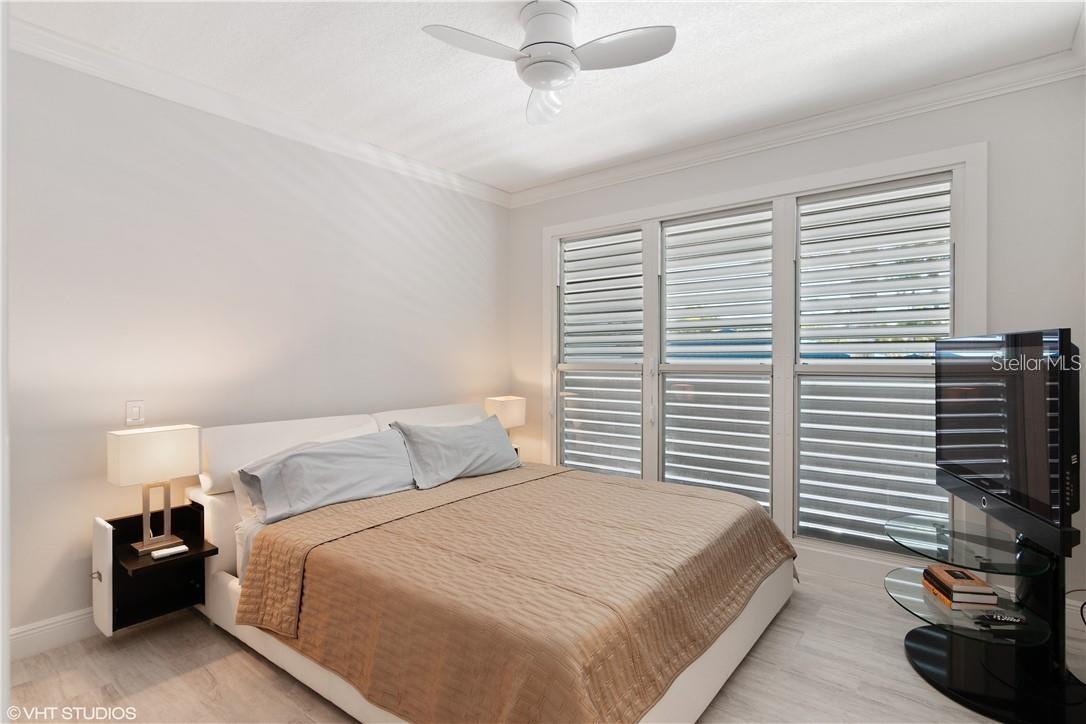 615 DREAM ISLAND RD #107, LONGBOAT KEY, FL, 34228