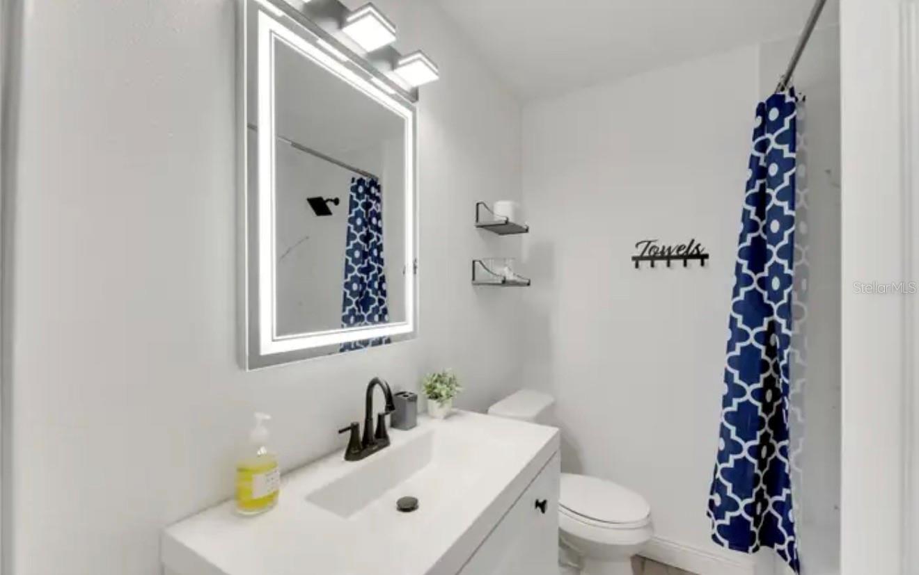 4513 W MCELROY AVE, TAMPA, FL, 33611