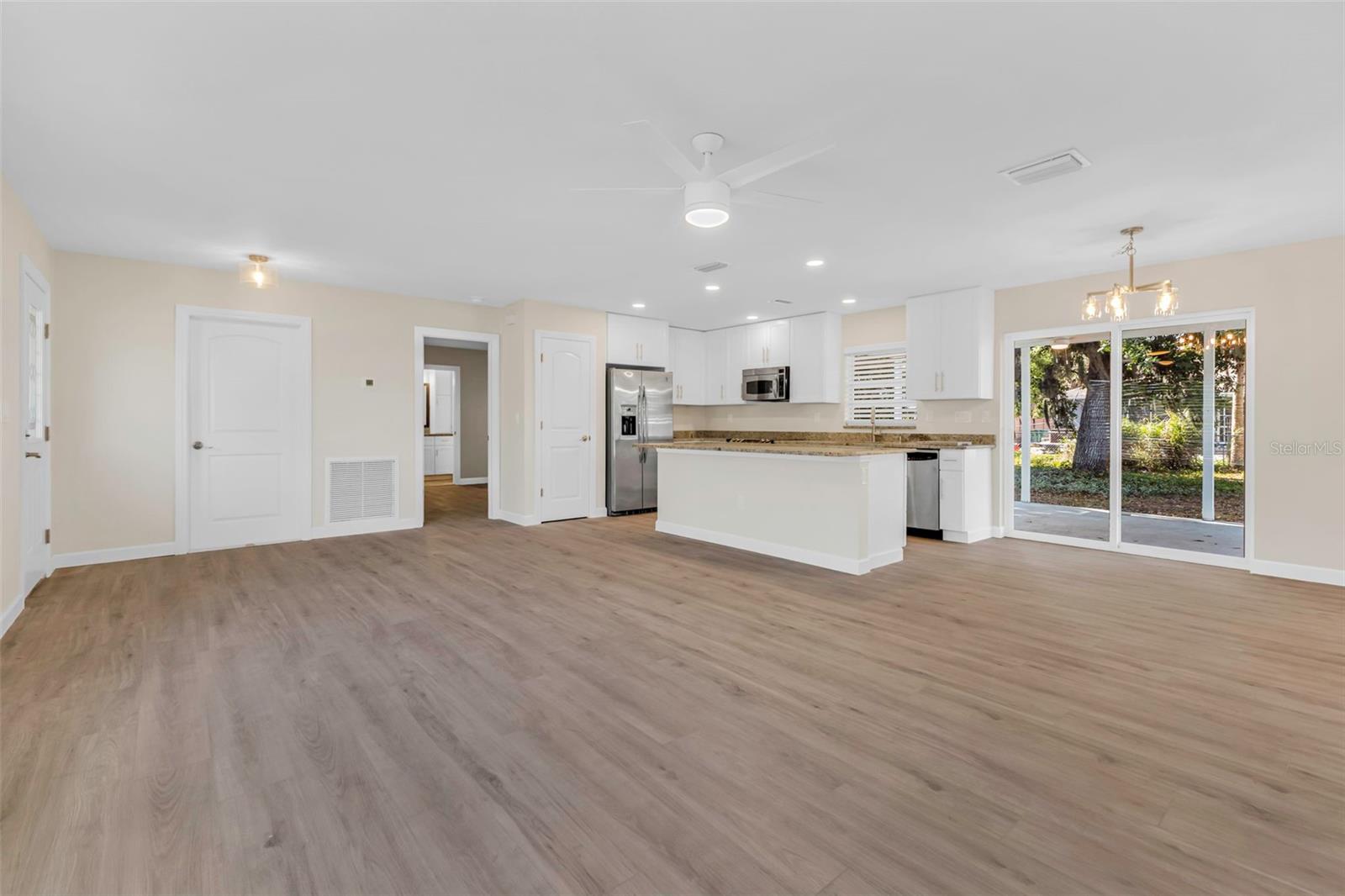 21025 PEACHLAND BLVD, PORT CHARLOTTE, FL, 33954