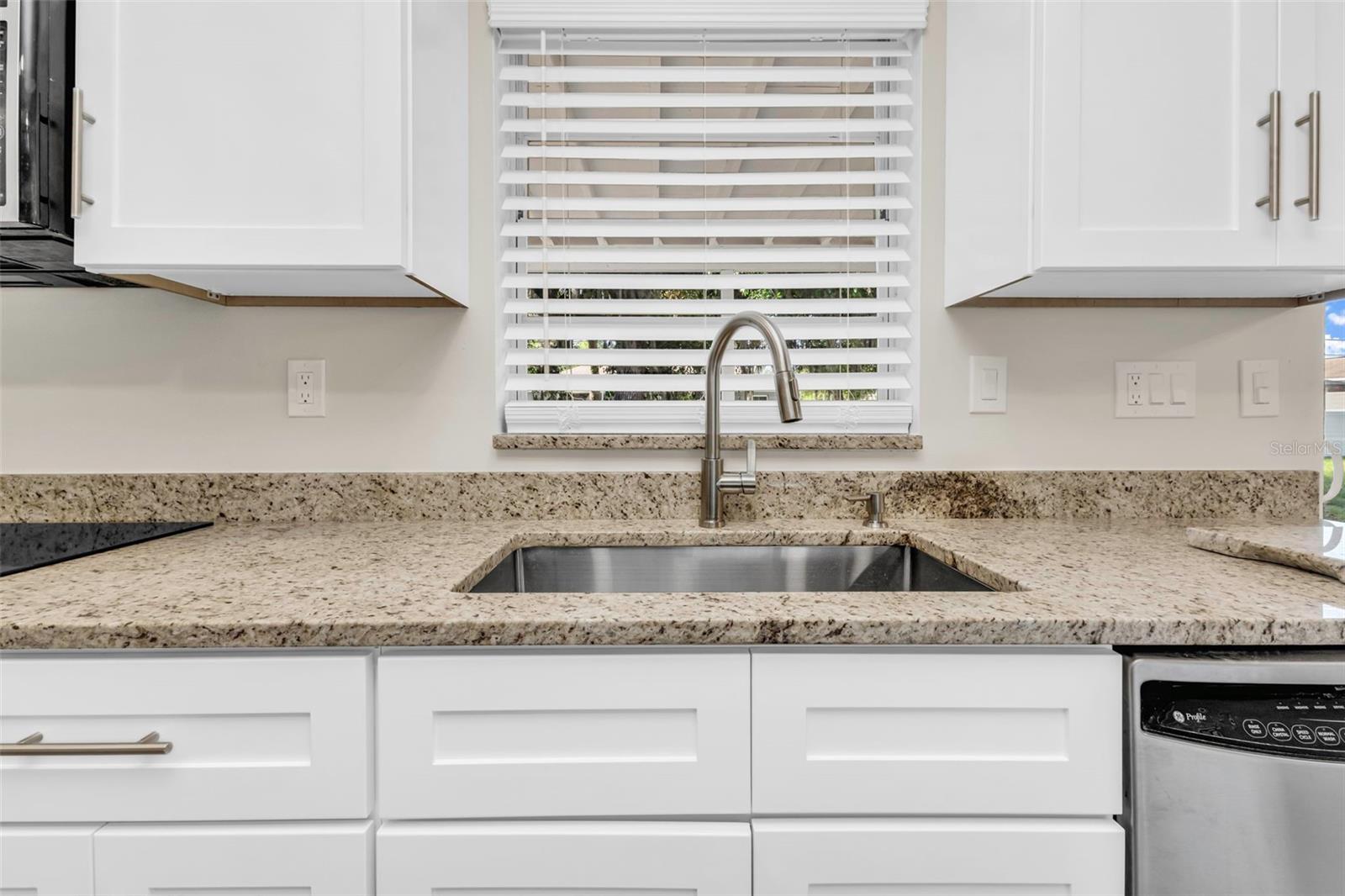 21025 PEACHLAND BLVD, PORT CHARLOTTE, FL, 33954