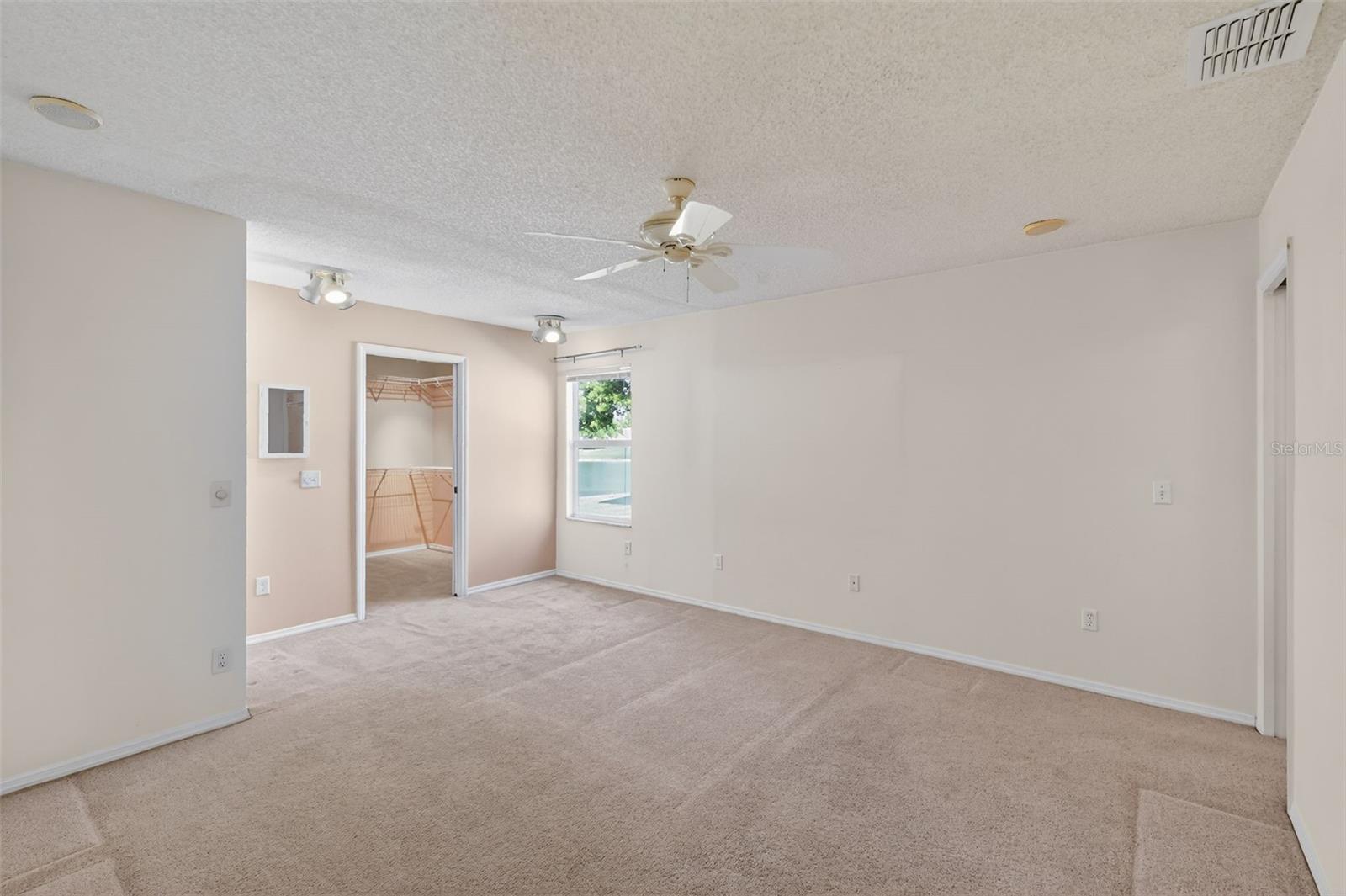 930 CAMINO DEL REY DR, THE VILLAGES, FL, 32159