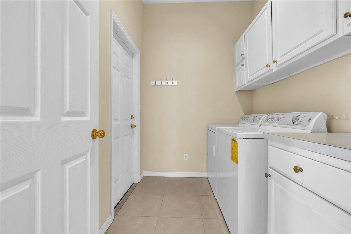 8571 GASSNER WAY, LEHIGH ACRES, FL, 33972