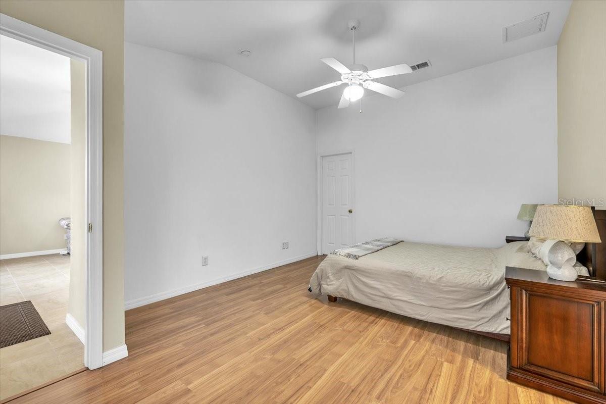8571 GASSNER WAY, LEHIGH ACRES, FL, 33972