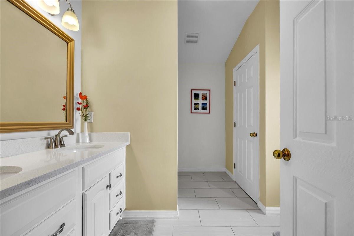 8571 GASSNER WAY, LEHIGH ACRES, FL, 33972