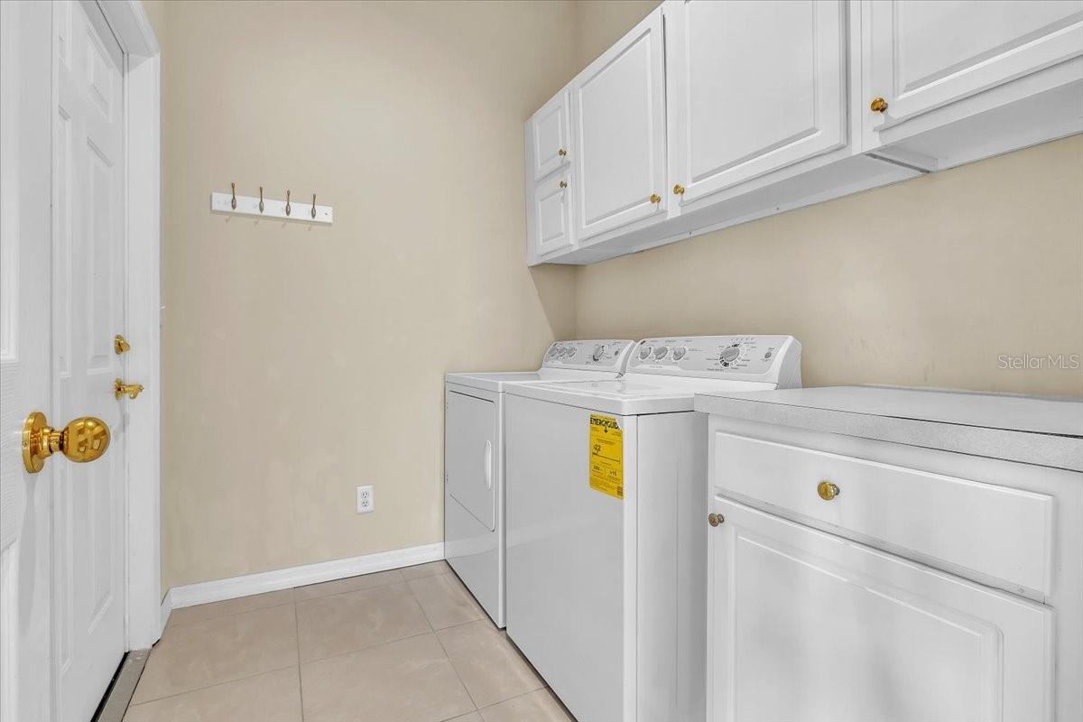 8571 GASSNER WAY, LEHIGH ACRES, FL, 33972