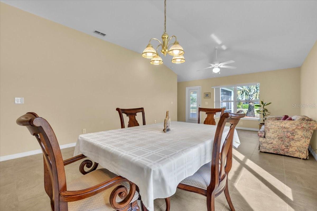 8571 GASSNER WAY, LEHIGH ACRES, FL, 33972