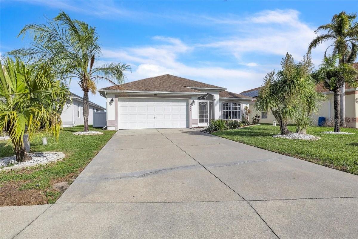 8571 GASSNER WAY, LEHIGH ACRES, FL, 33972
