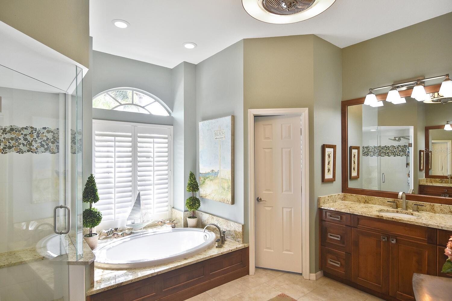 1160 HIGHLAND GREENS DR, VENICE, FL, 34285