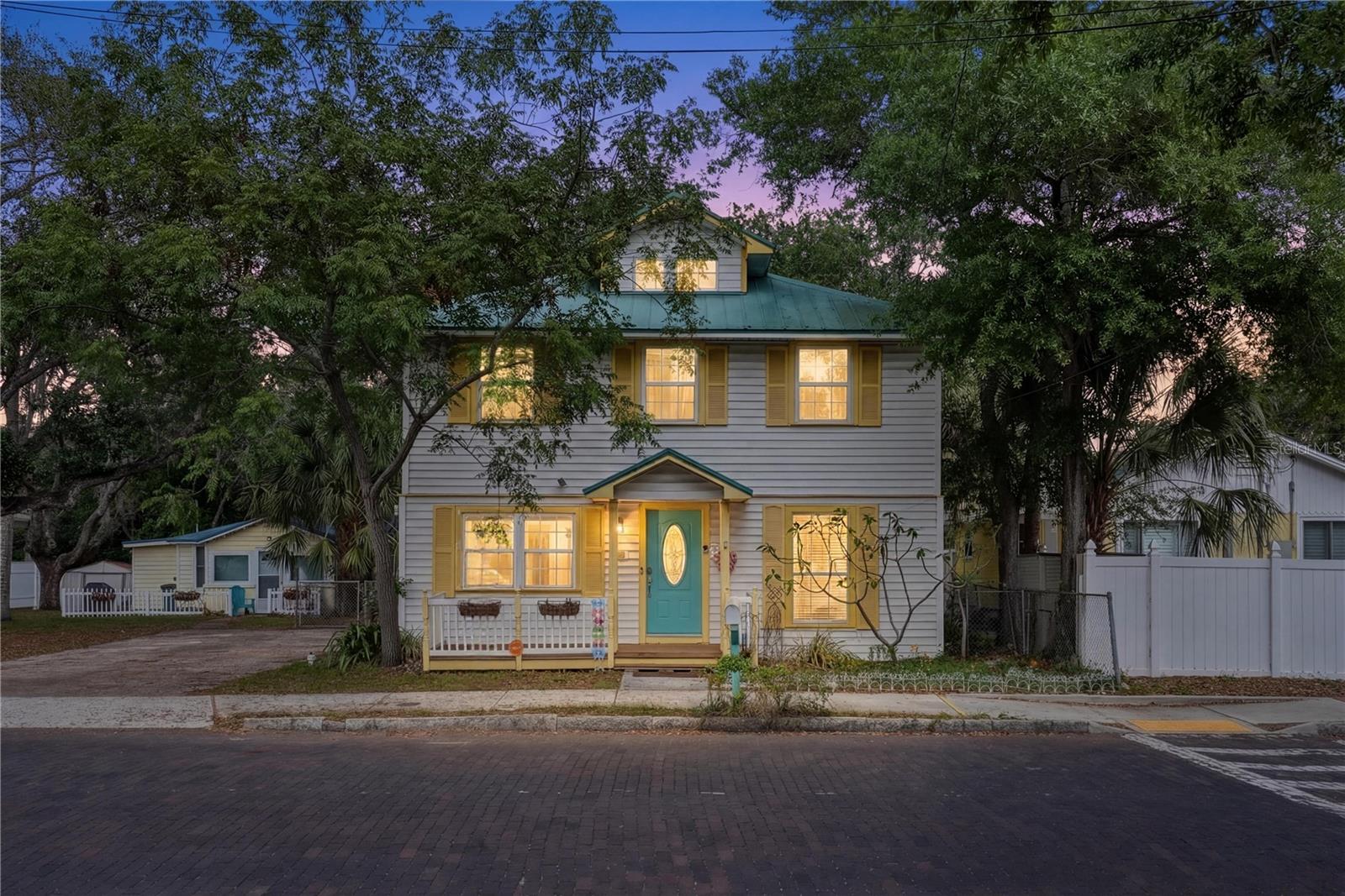 516 5TH AVE N, SAFETY HARBOR, FL, 34695