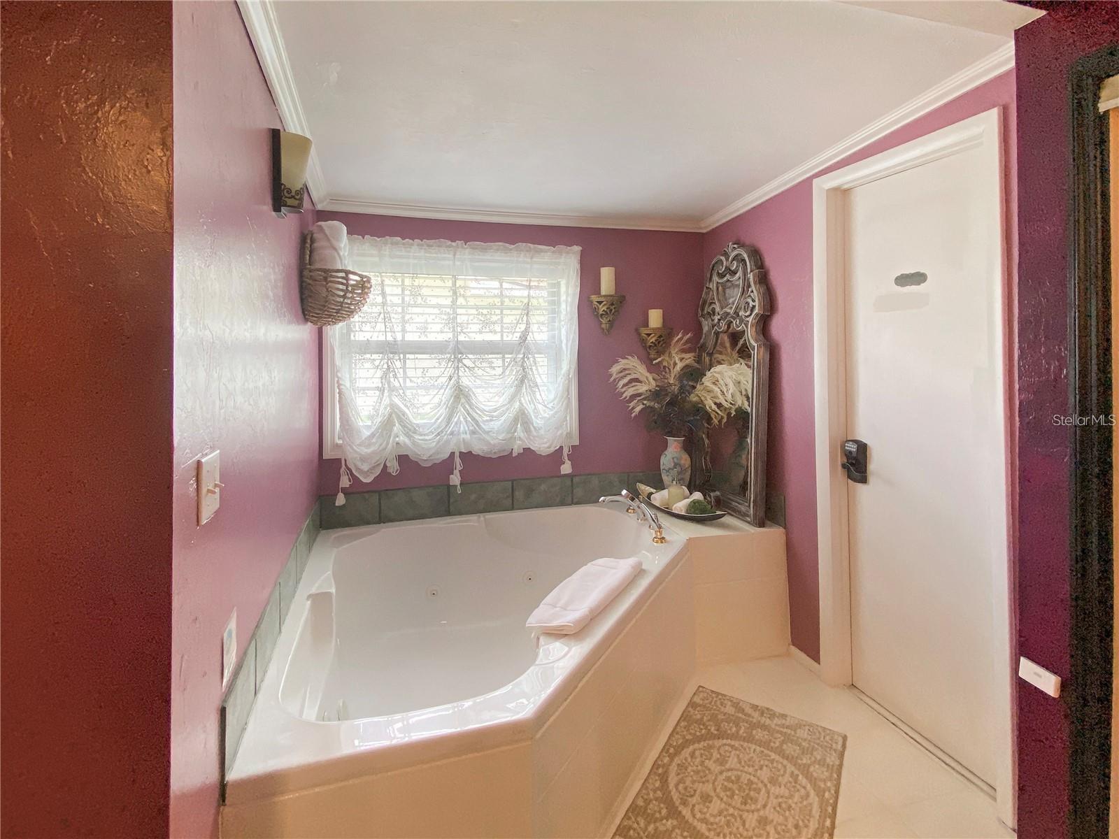 228 SE OAK HILL ST, LAKE CITY, FL, 32025