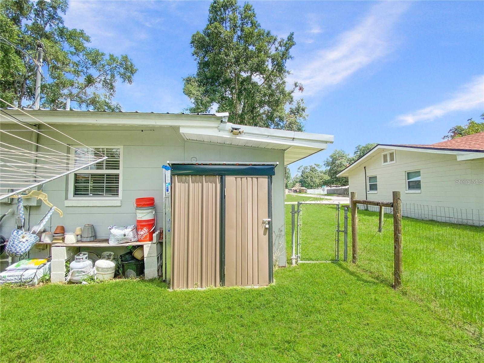 228 SE OAK HILL ST, LAKE CITY, FL, 32025