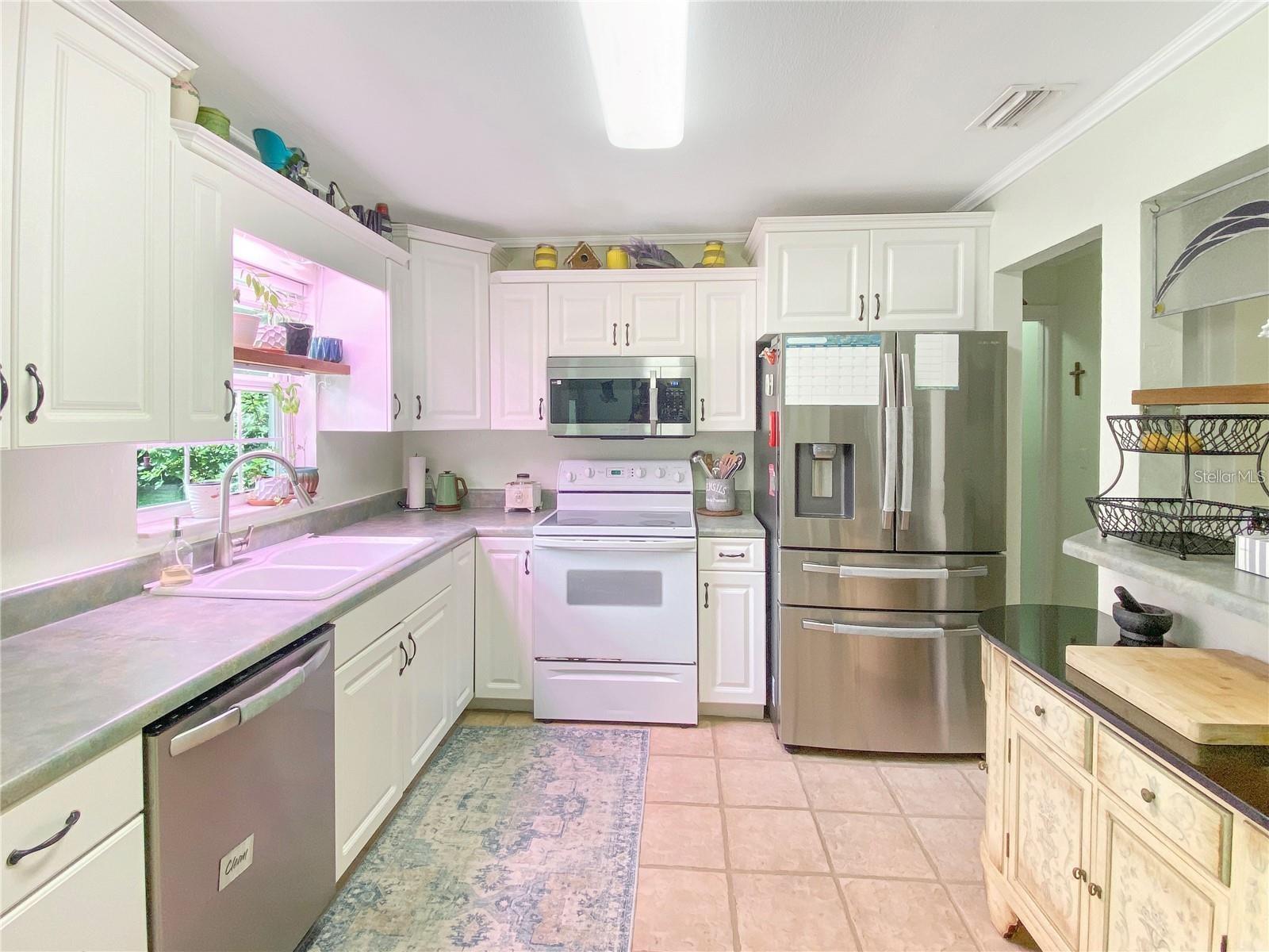 228 SE OAK HILL ST, LAKE CITY, FL, 32025