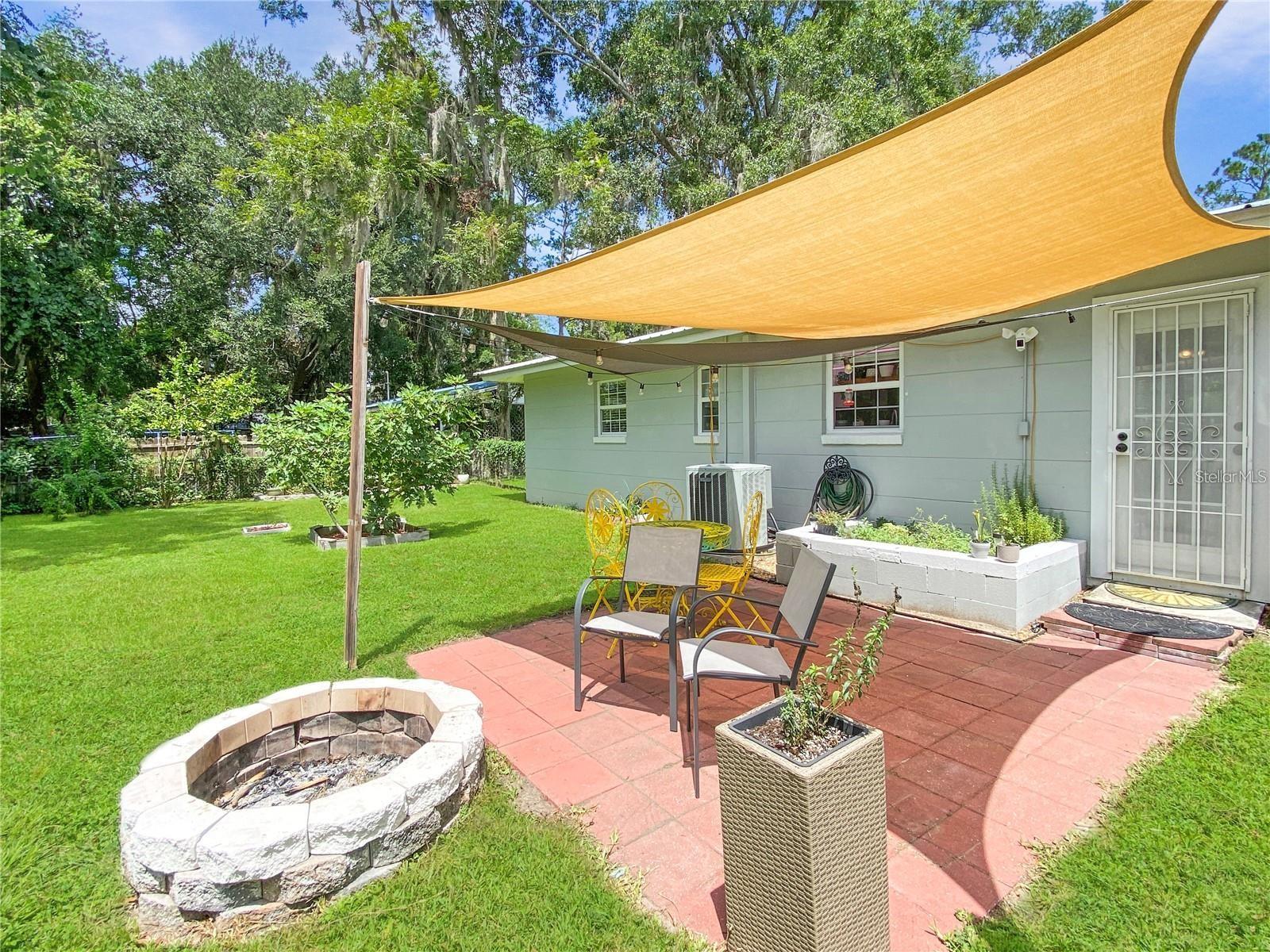 228 SE OAK HILL ST, LAKE CITY, FL, 32025