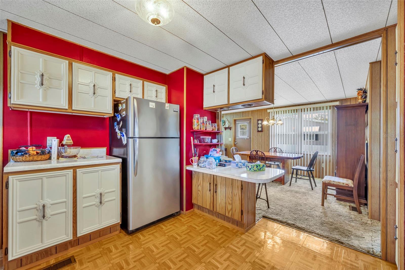 270 PALAI AVE, LEESBURG, FL, 34788