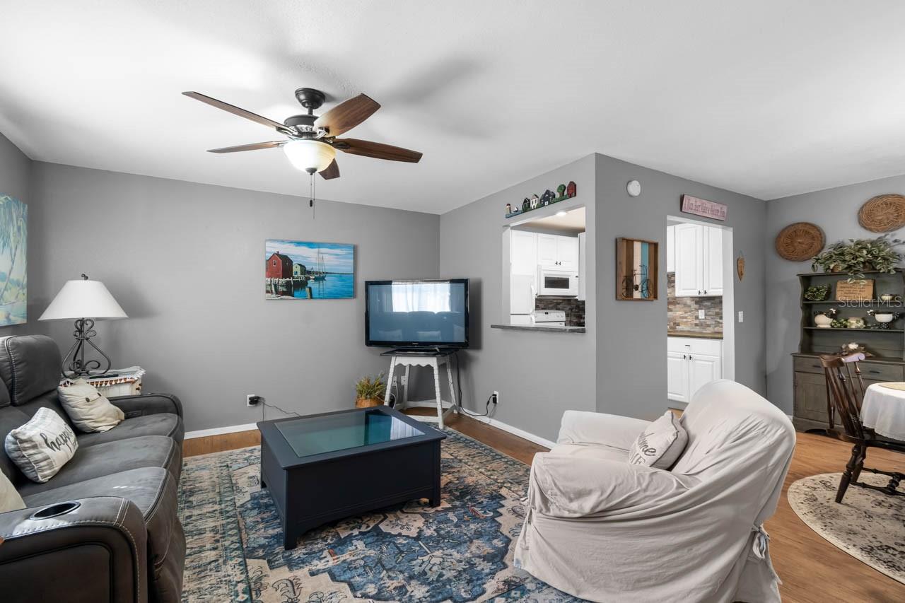 1802 BEDFORD TER #182, SUN CITY CENTER, FL, 33573