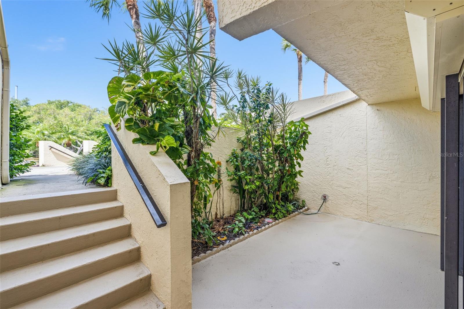 Enter to Front Patio