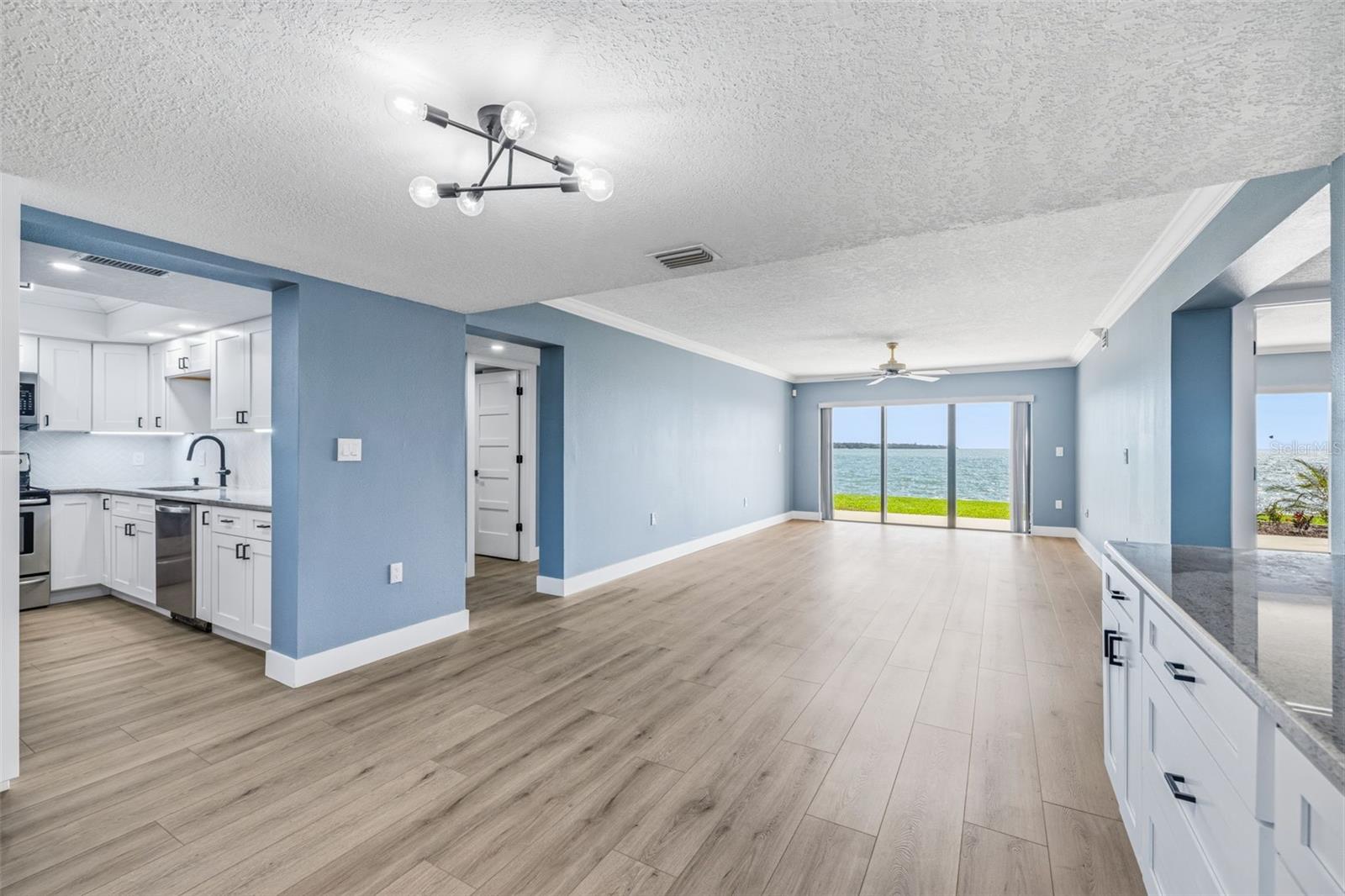 Great room : Kitchen, dining and Living space