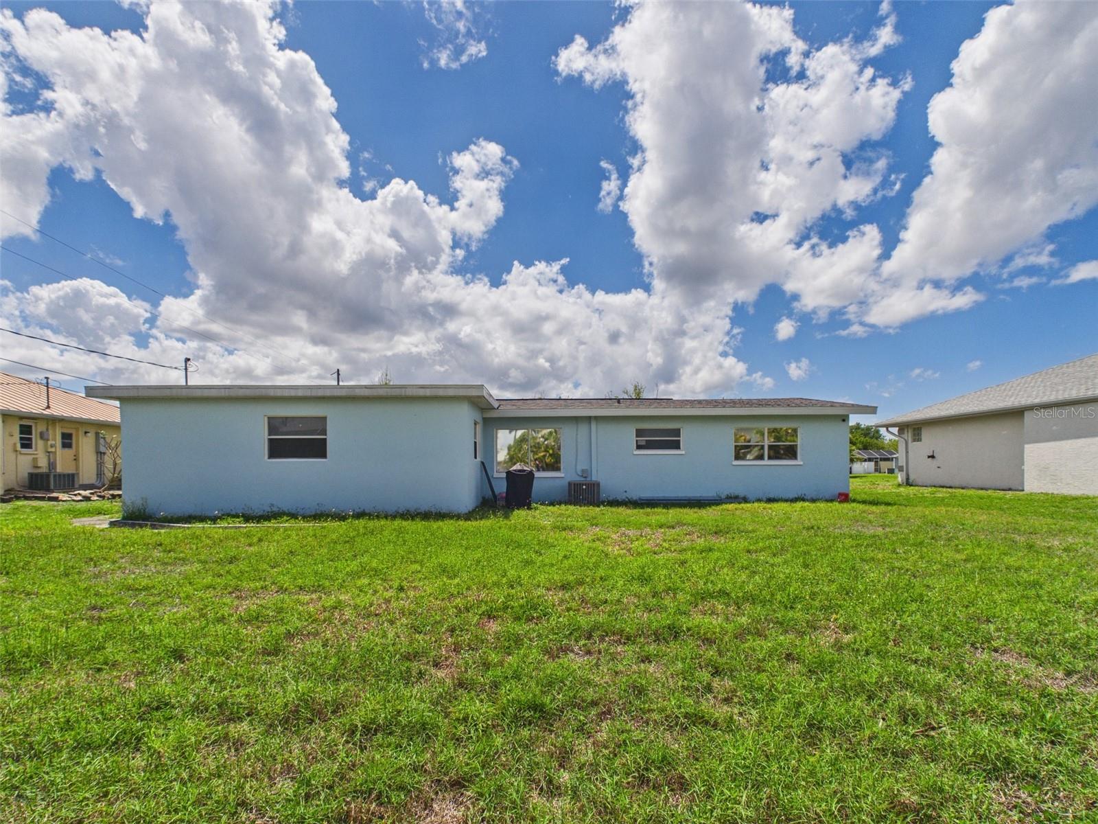 420 GREENWICH AVE NW, PORT CHARLOTTE, FL, 33952