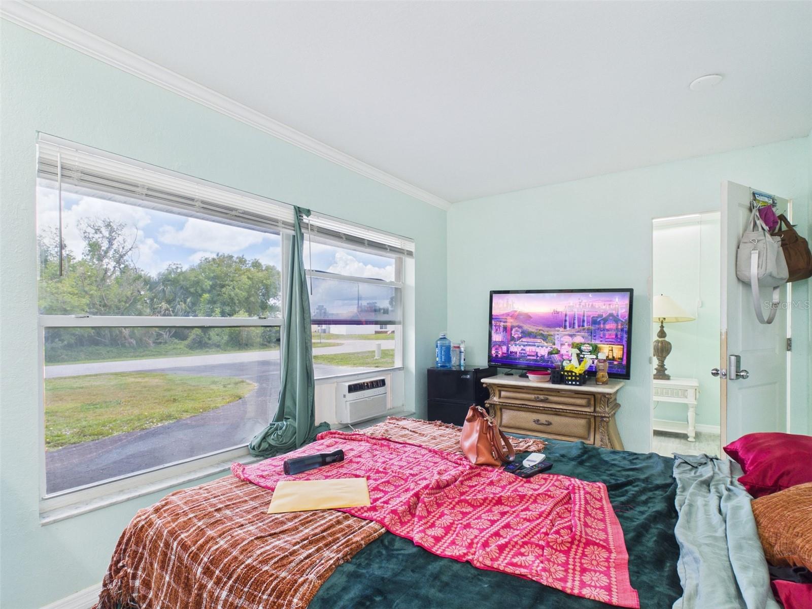 420 GREENWICH AVE NW, PORT CHARLOTTE, FL, 33952