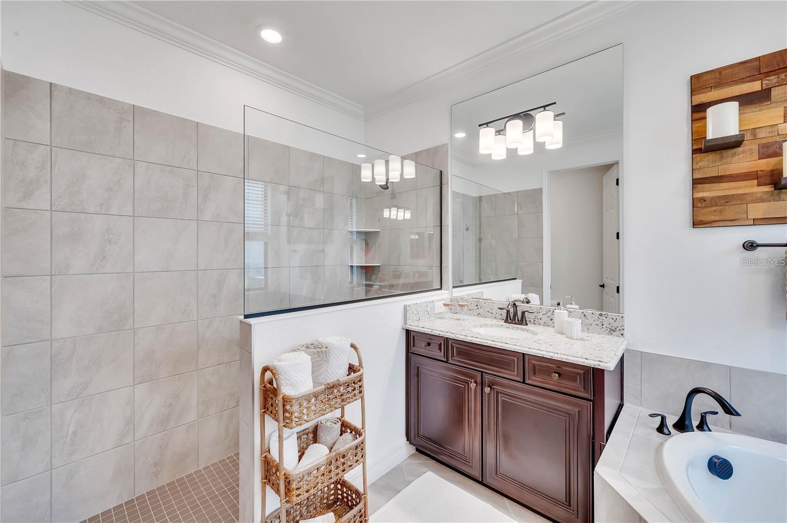 5822 BRANDON RUN, BRADENTON, FL, 34211