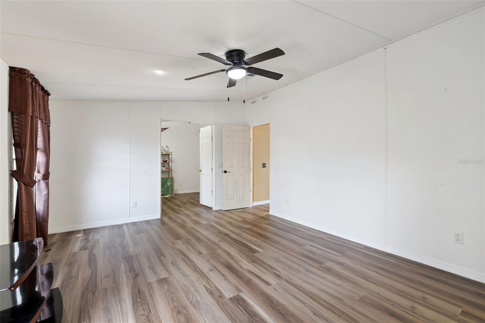 33601 TAMMY LN, WESLEY CHAPEL, FL, 33543
