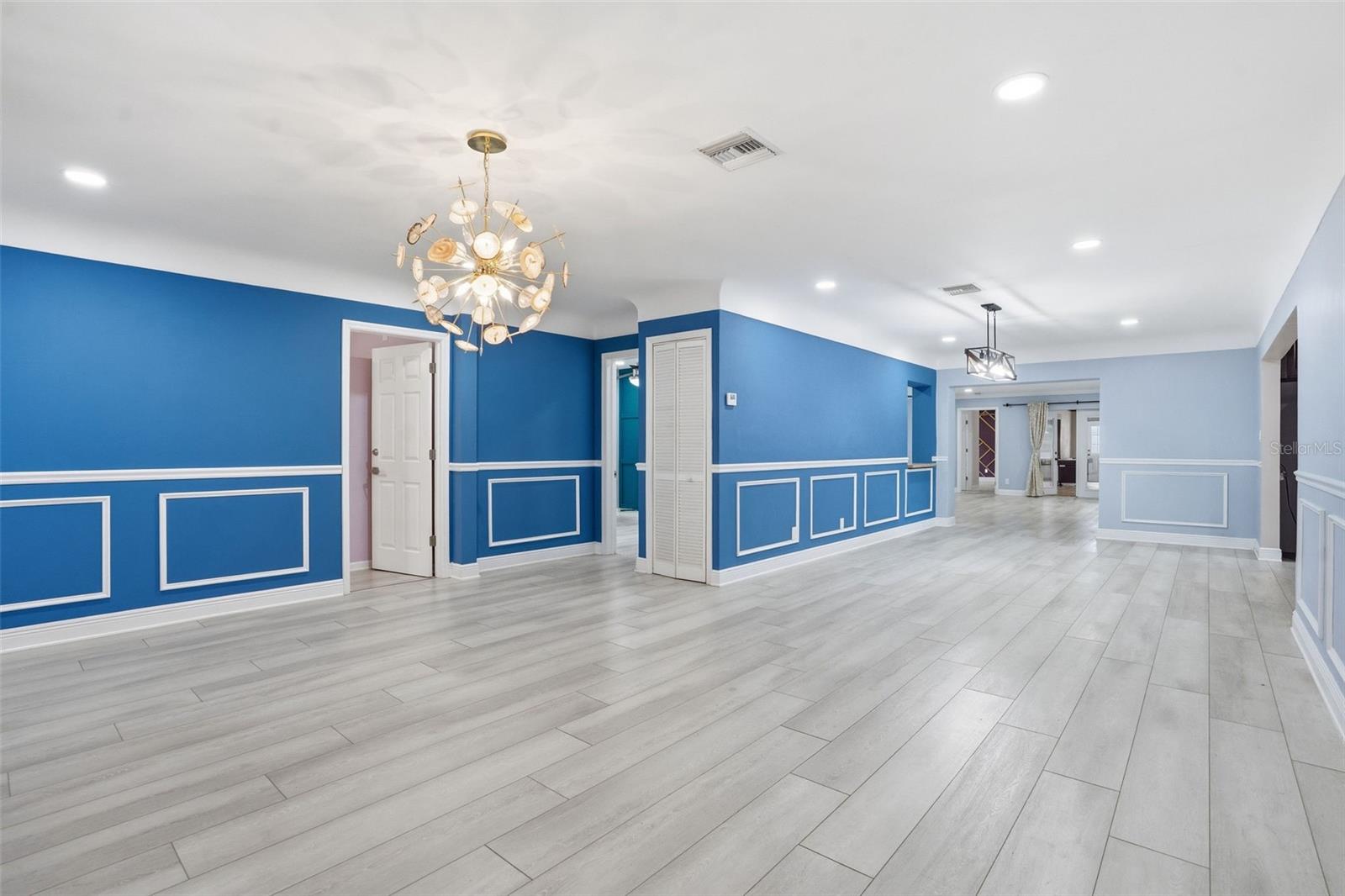 2121 PARK ST N, ST PETERSBURG, FL, 33710