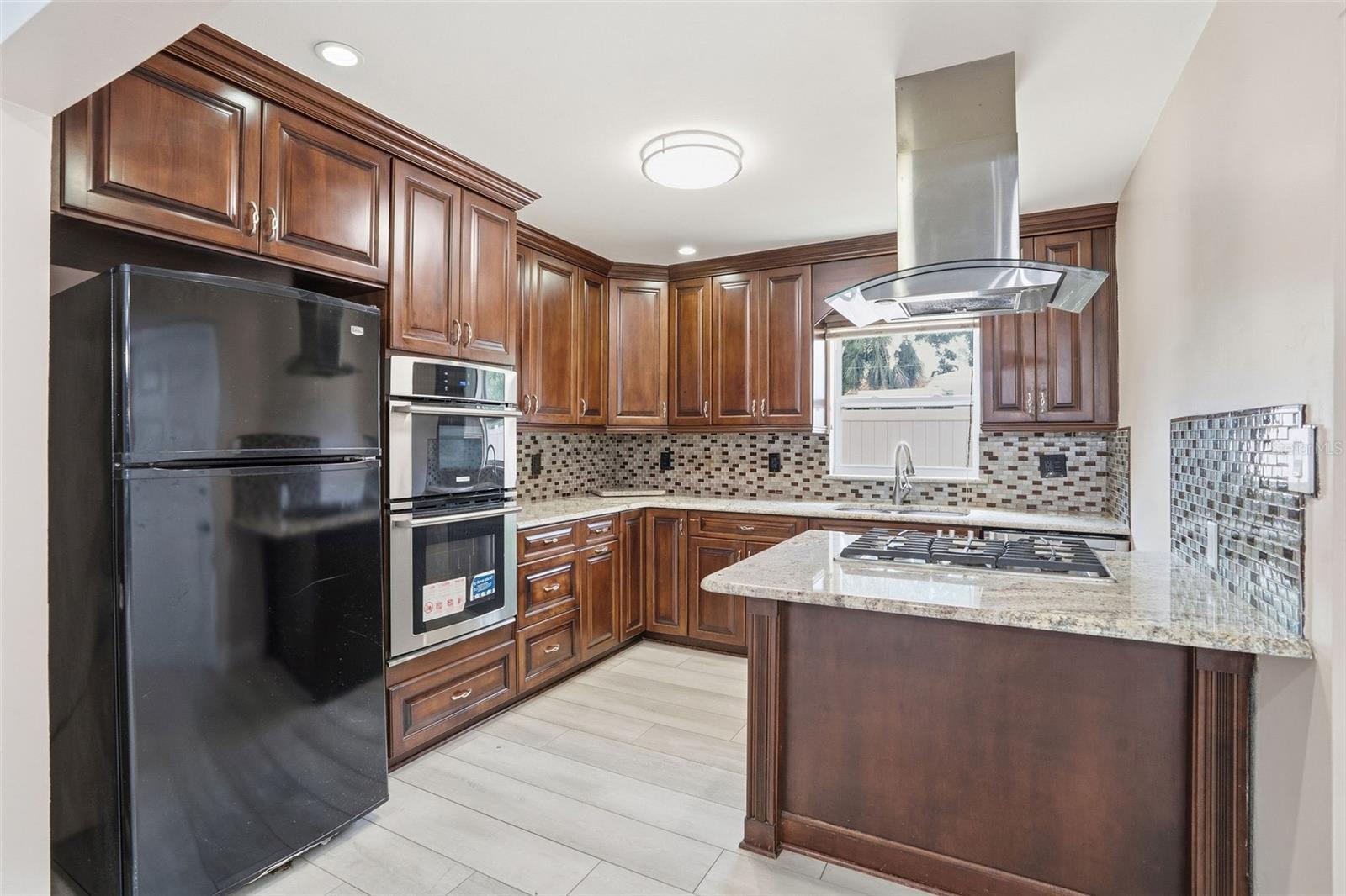 2121 PARK ST N, ST PETERSBURG, FL, 33710