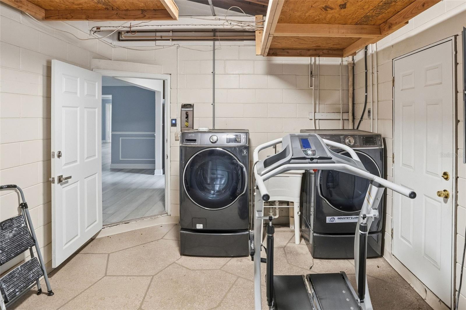 2121 PARK ST N, ST PETERSBURG, FL, 33710