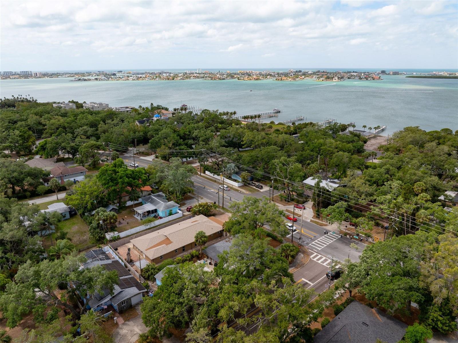 2121 PARK ST N, ST PETERSBURG, FL, 33710