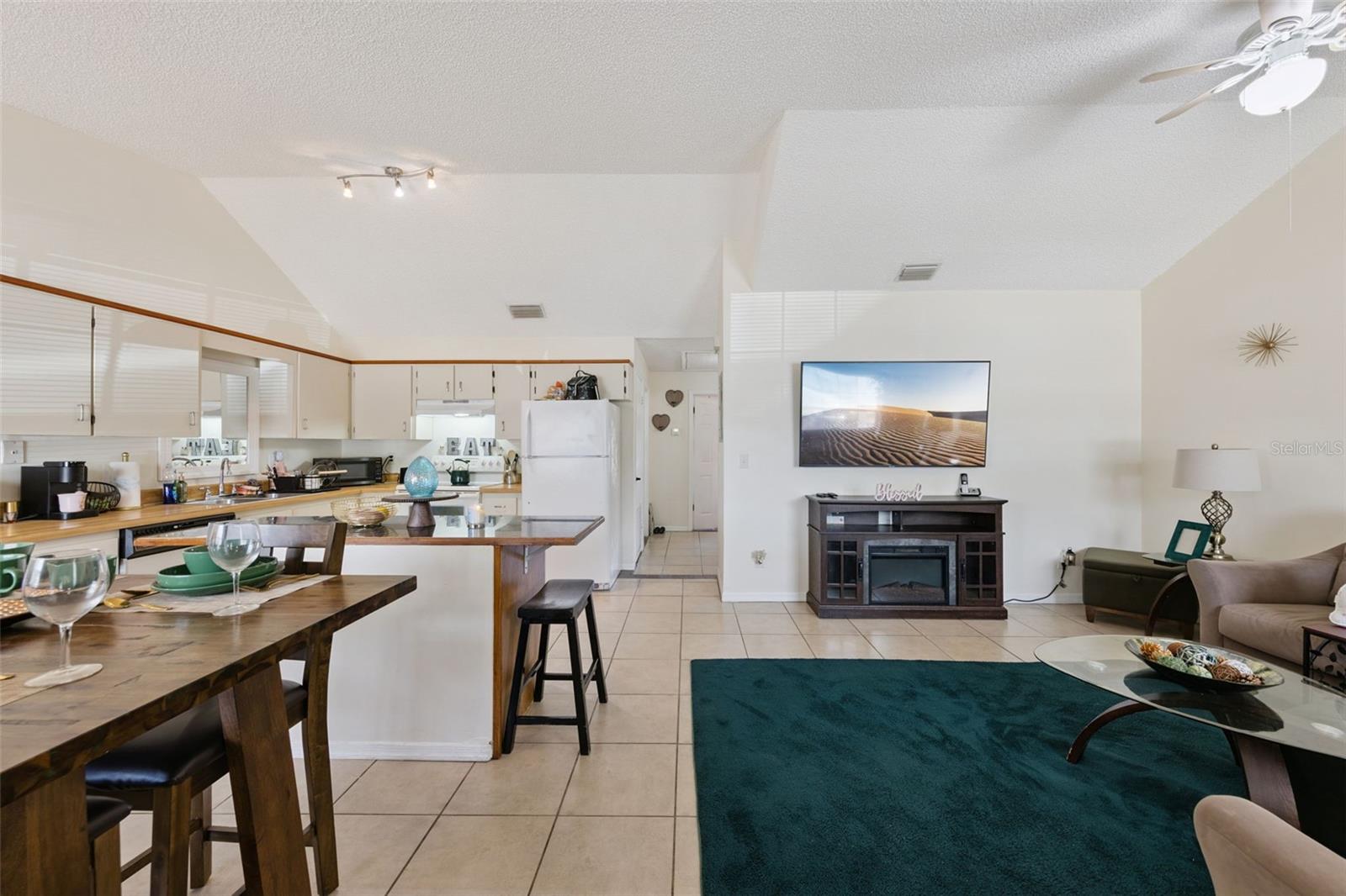 220 RIDGECREST LOOP, MINNEOLA, FL, 34715